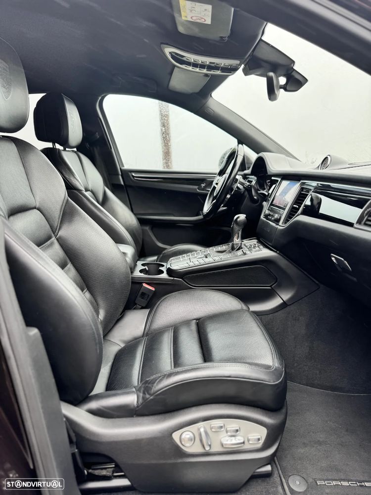 Porsche Macan S - 26