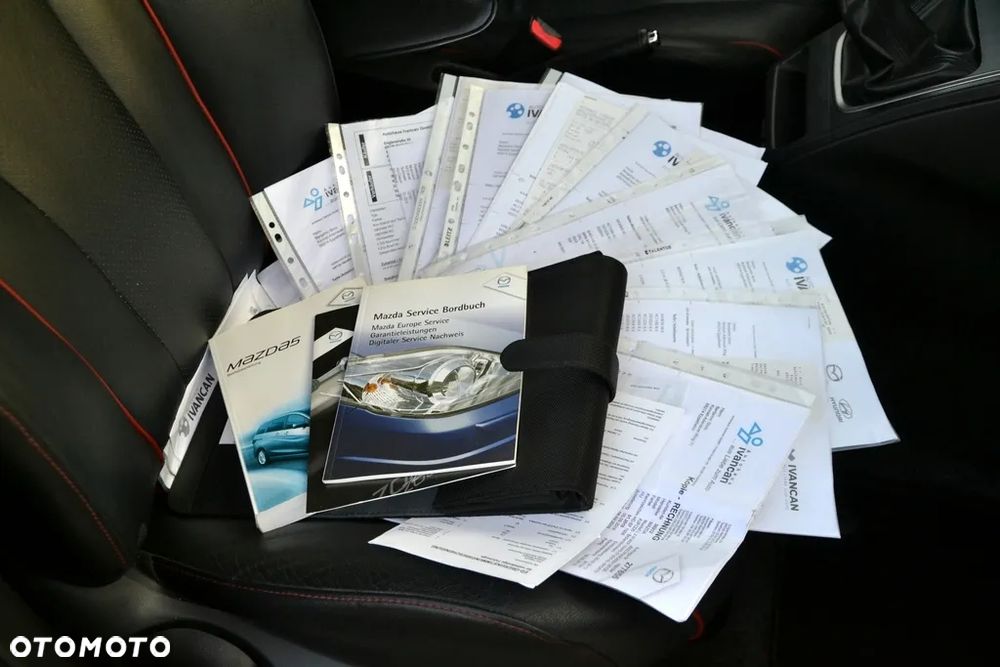 Mazda 5 2.0 Exclusive + - 38