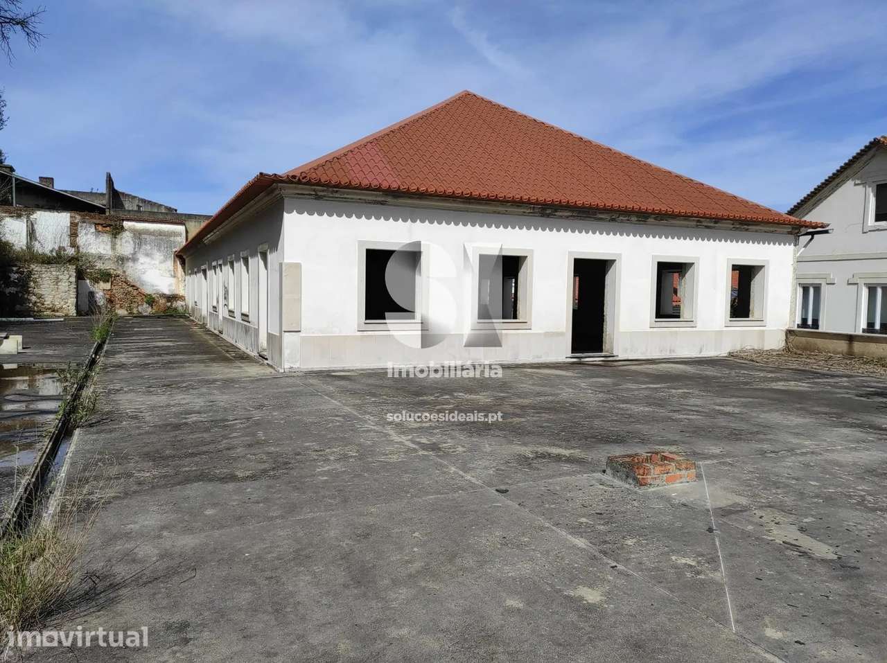 Armazém em Anadia e Caves de espumantização - Grande imagem: 5/33