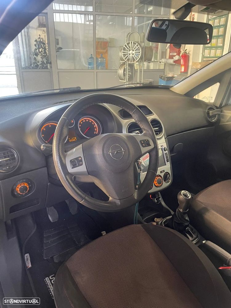 Opel Corsa GTC 1.3 CDTi - 2