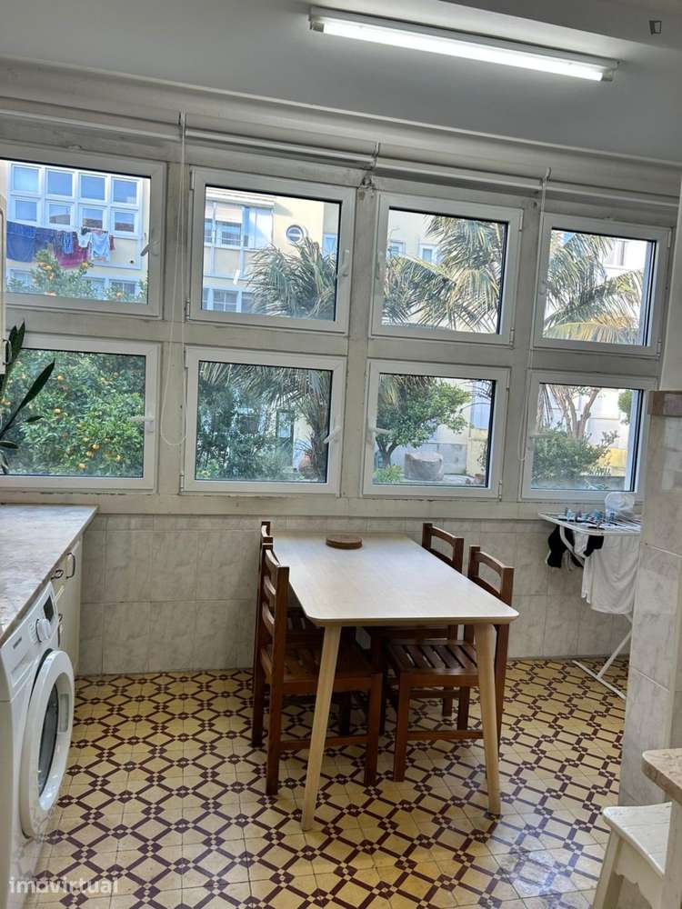 Quarto - localizado em Entrecampos Lisbon - Grande imagem: 4/17