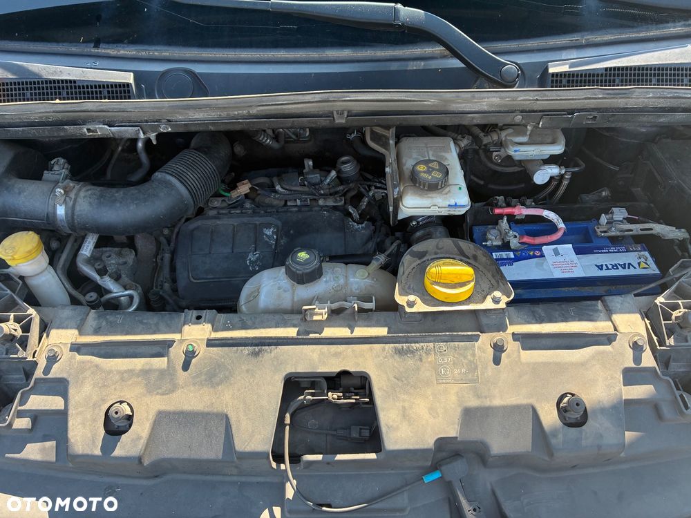 Renault Trafic - 12