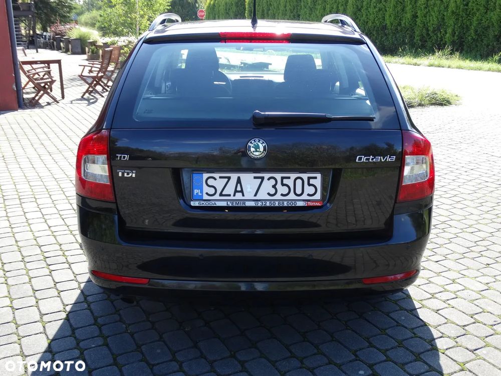 Skoda Octavia 1.6 TDI Active - 6