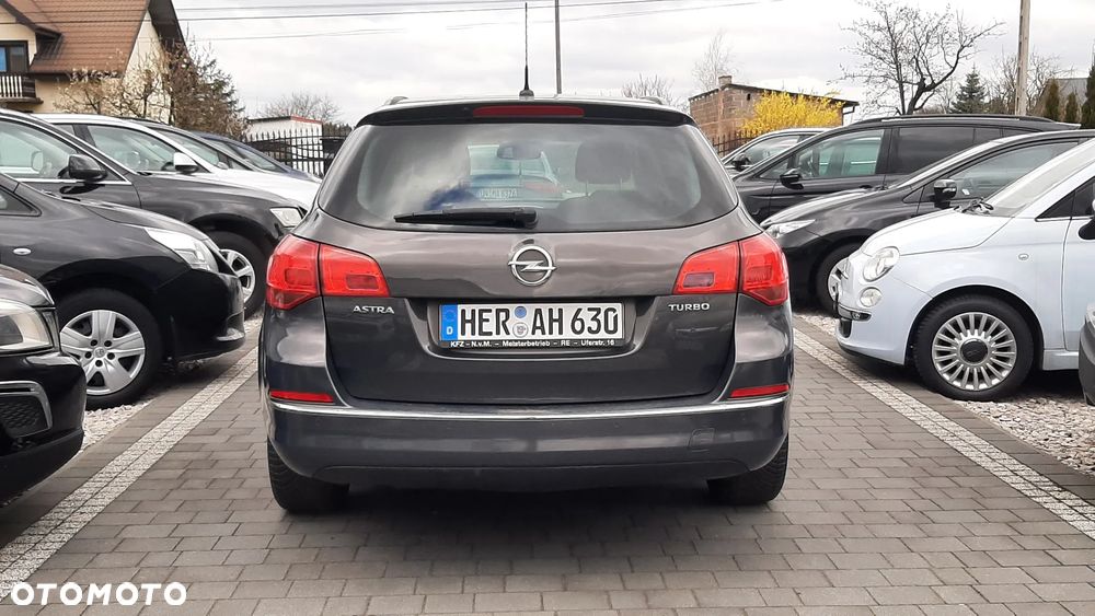 Opel Astra 1.4 Turbo - 4