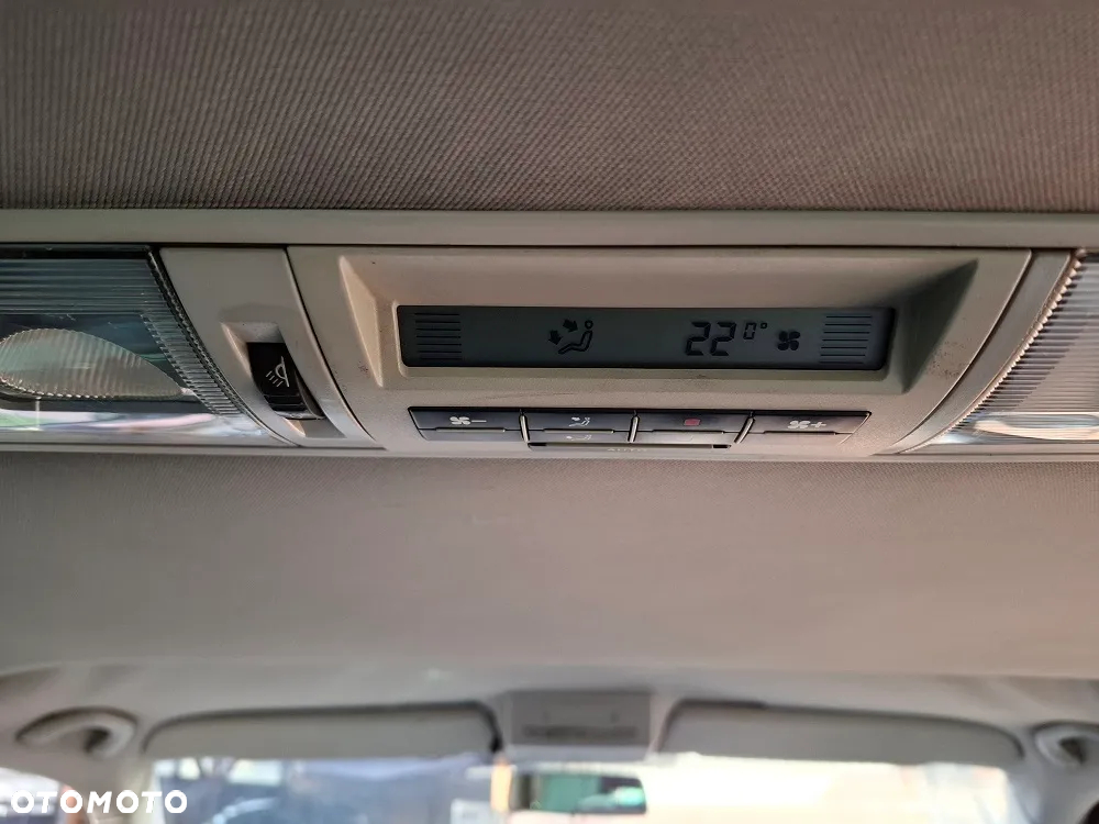 Volkswagen Caravelle TDI L2 - 15