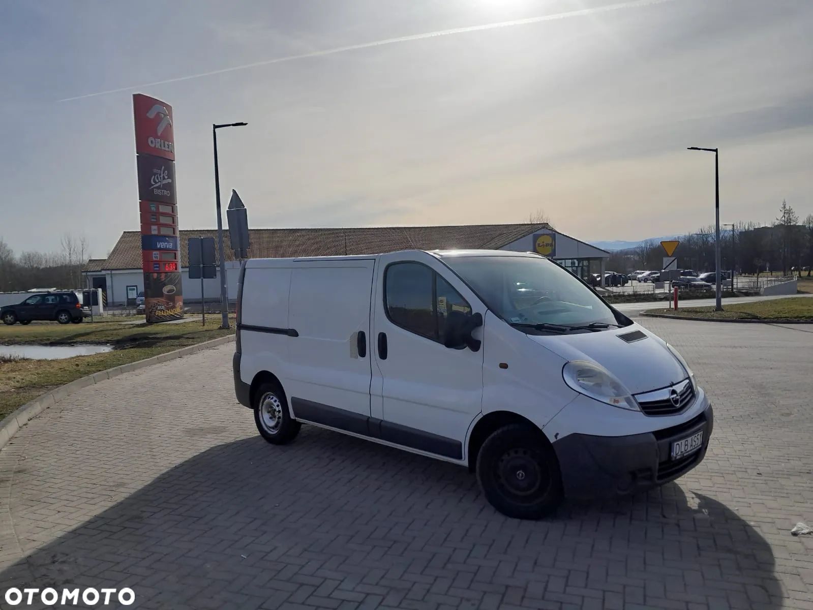 Opel Vivaro - 1