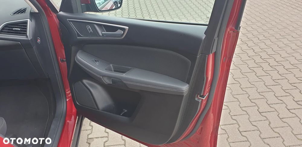 Ford S-Max - 17