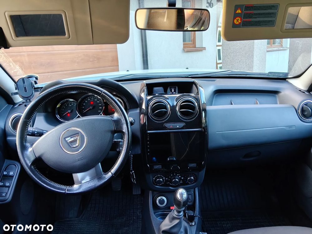 Dacia Duster 1.6 Laureate 4x4 - 5