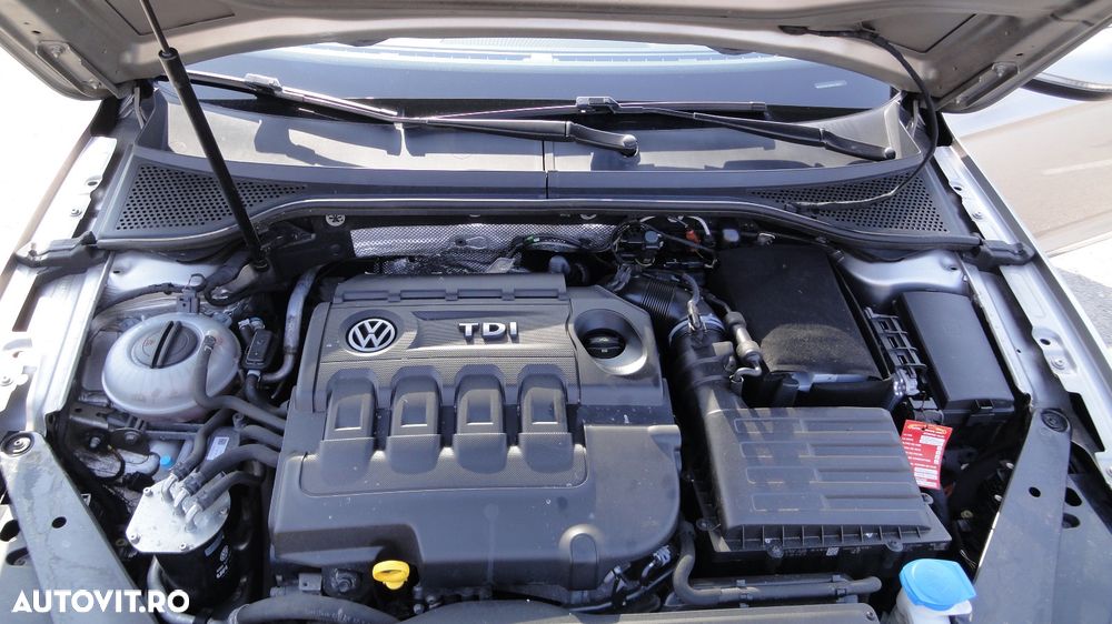 Volkswagen Passat 2.0 TDI (BlueMotion Technology) Highline - 6