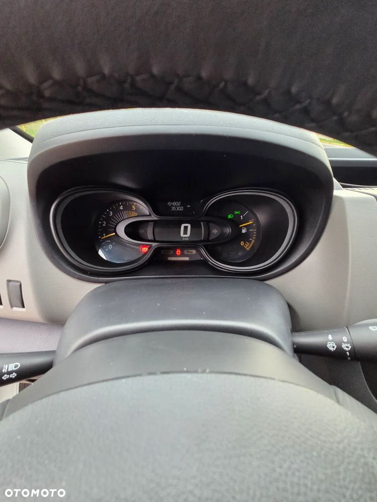 Renault Trafic - 13