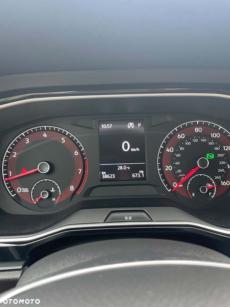 Volkswagen Jetta - 7