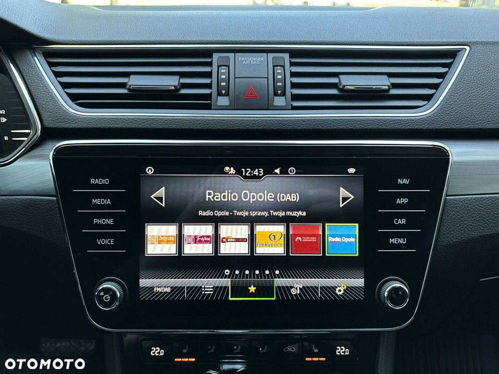 Skoda Superb 2.0 TDI SCR Style DSG - 30