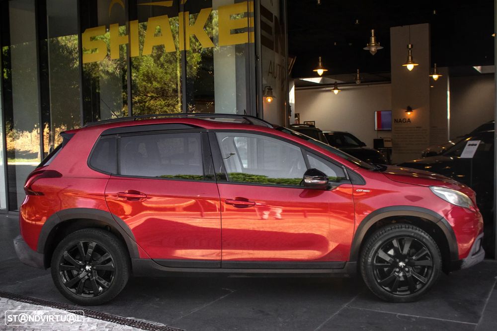 Peugeot 2008 1.2 PureTech GT Line — photo 3