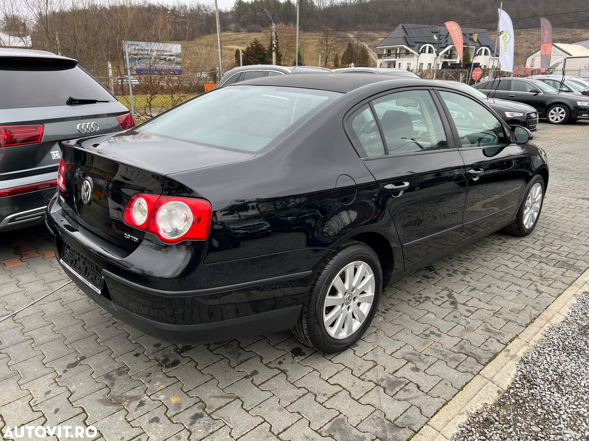 Volkswagen Passat 2.0 TDI DPF Comfortline - 14