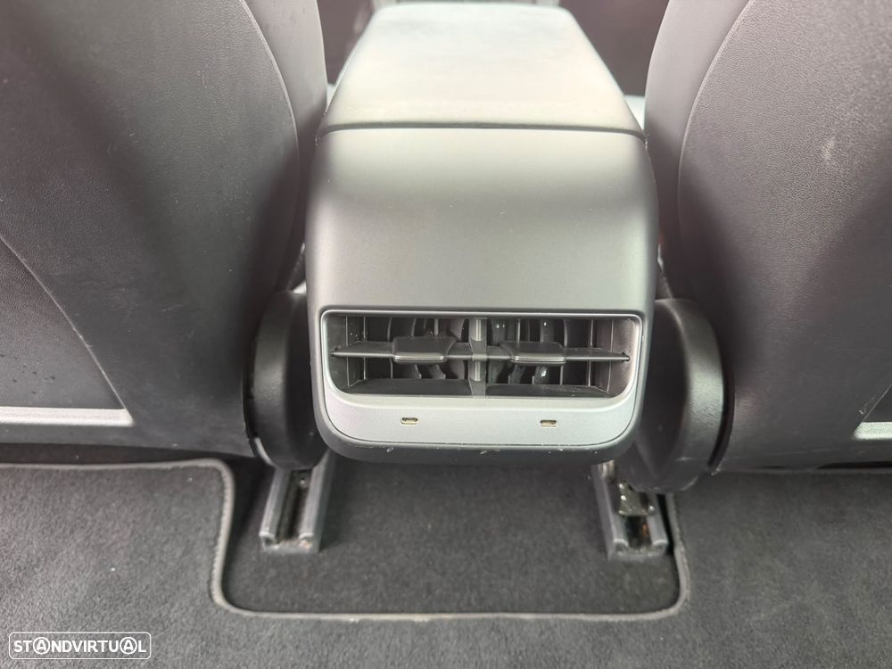 Tesla Model 3 Long Range Tração Integral - 27