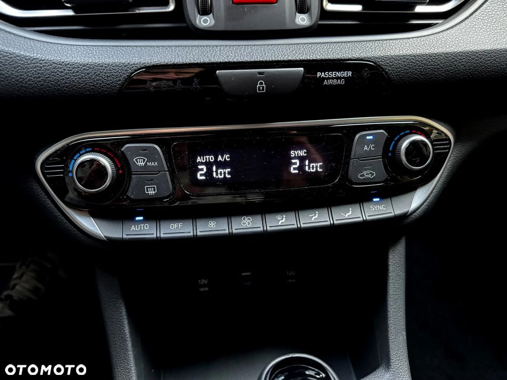 Hyundai i30 1.5 T-GDI 48V Smart DCT - 17