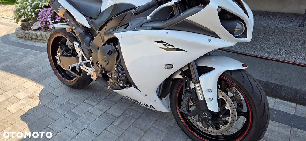 Yamaha YZF - 2
