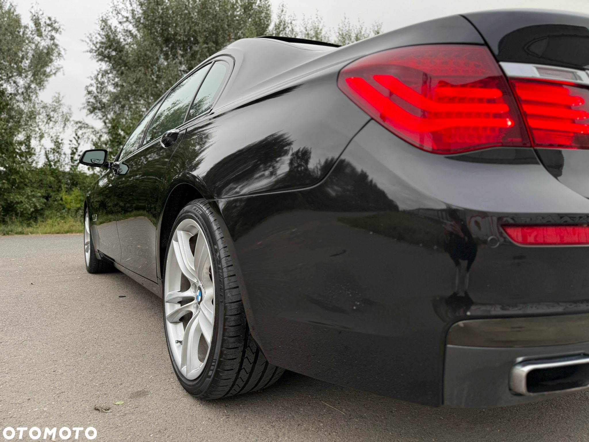 BMW Seria 7 750Li - 11