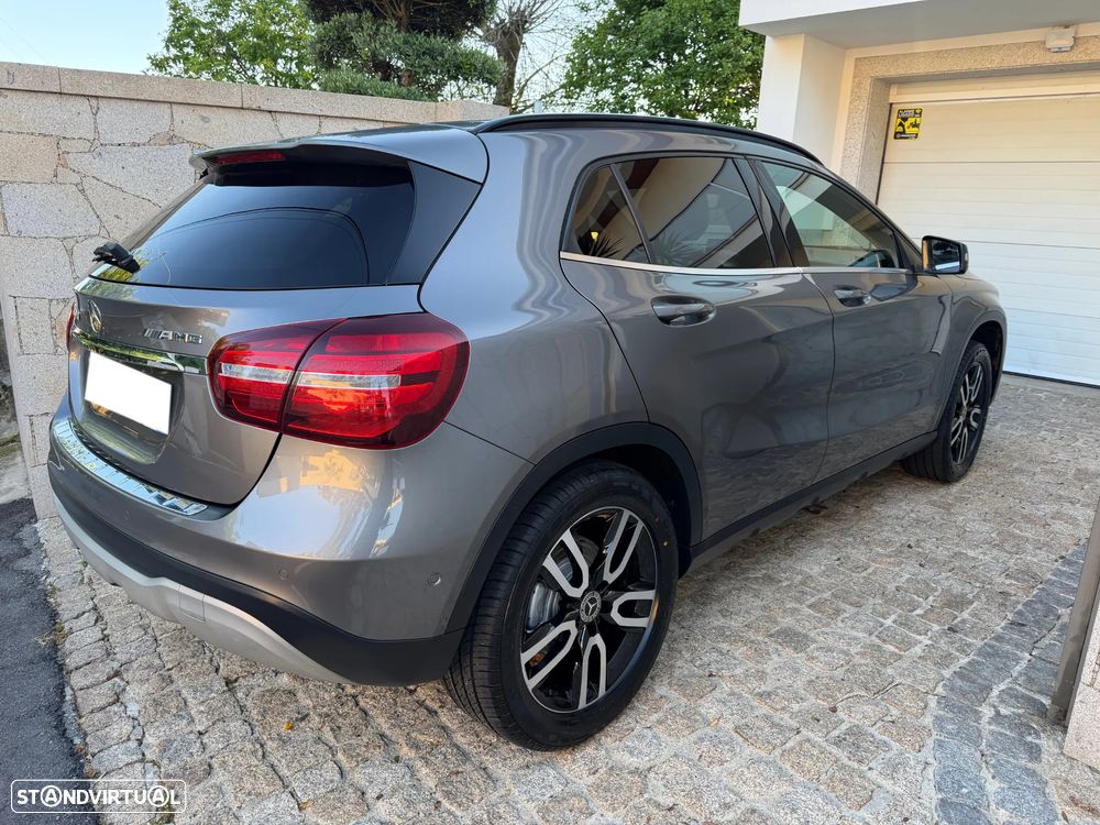 Mercedes-Benz GLA 180 d Urban - 3