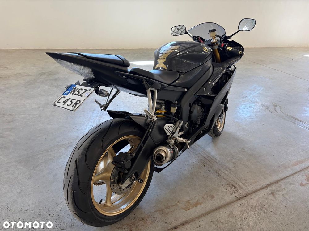 Yamaha R6 - 12