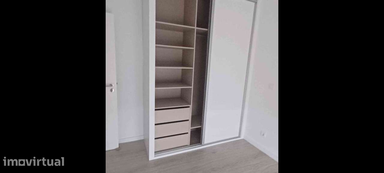 T2 Moderno com Garagem - Grande imagem: 5/7