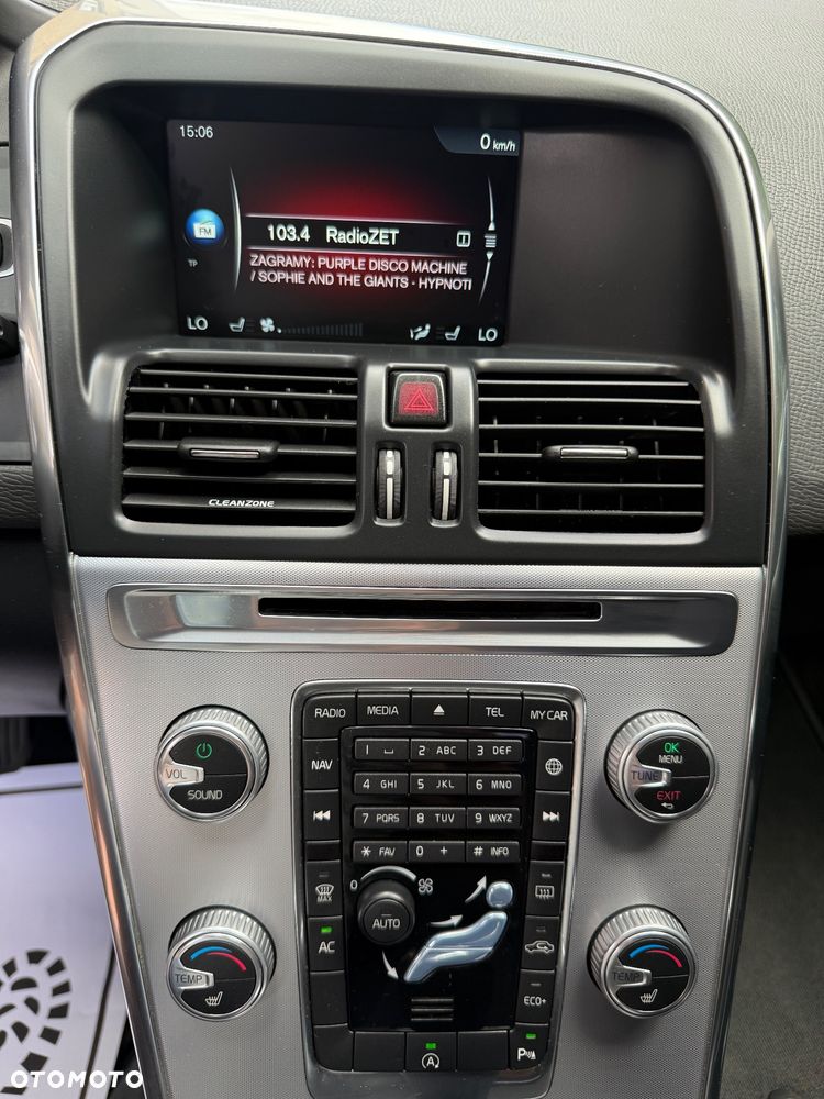 Volvo XC 60 D3 Geartronic Momentum - 18