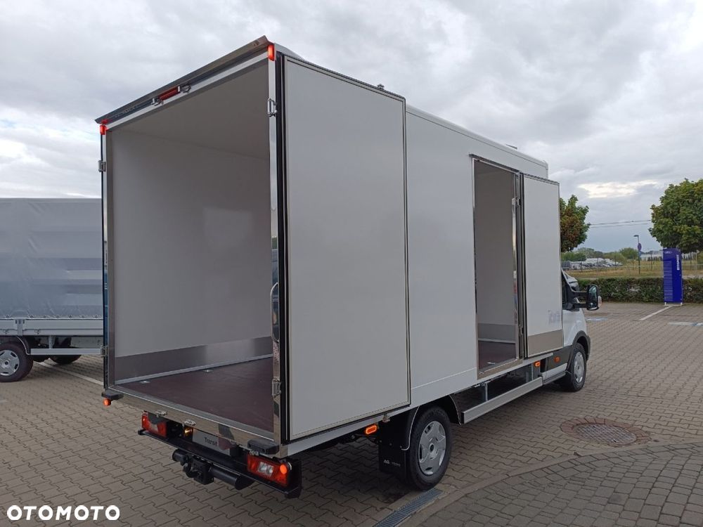 Ford Transit - 21