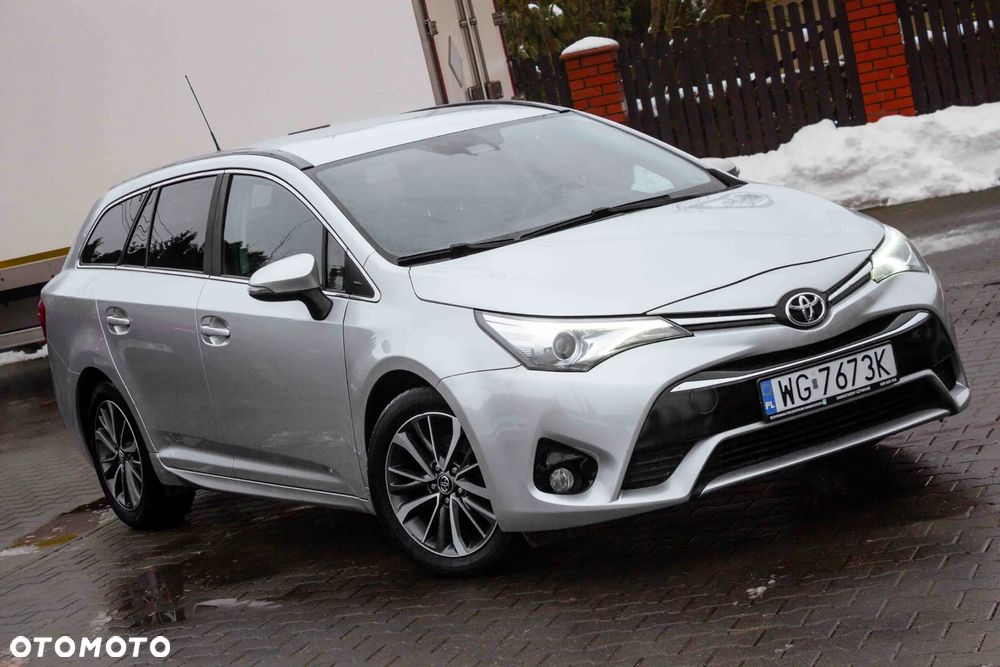 Toyota Avensis Touring Sports 1.6 D-4D Business Edition - 4