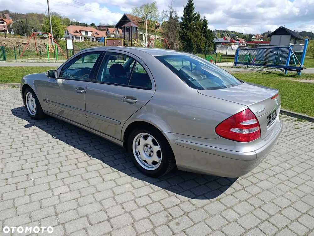 Mercedes-Benz Klasa E 220 CDI Automatik Classic DPF BusinessEDITION - 10