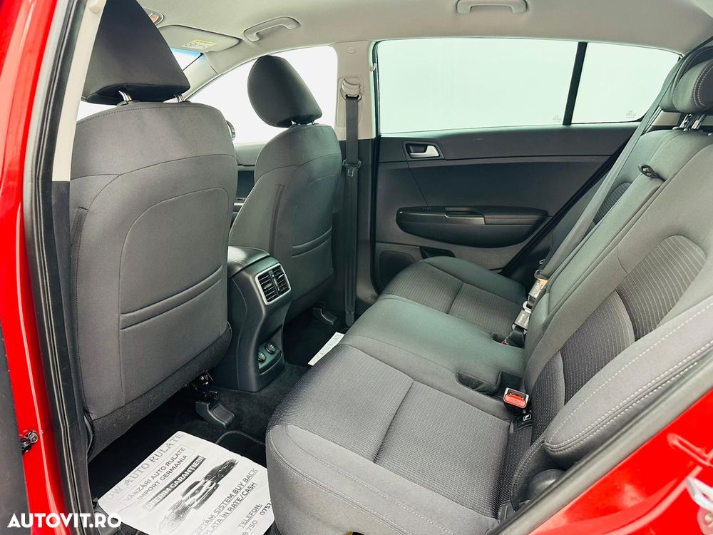 Kia Sportage 1.6 GDI 2WD Dream-Team Edition - 12