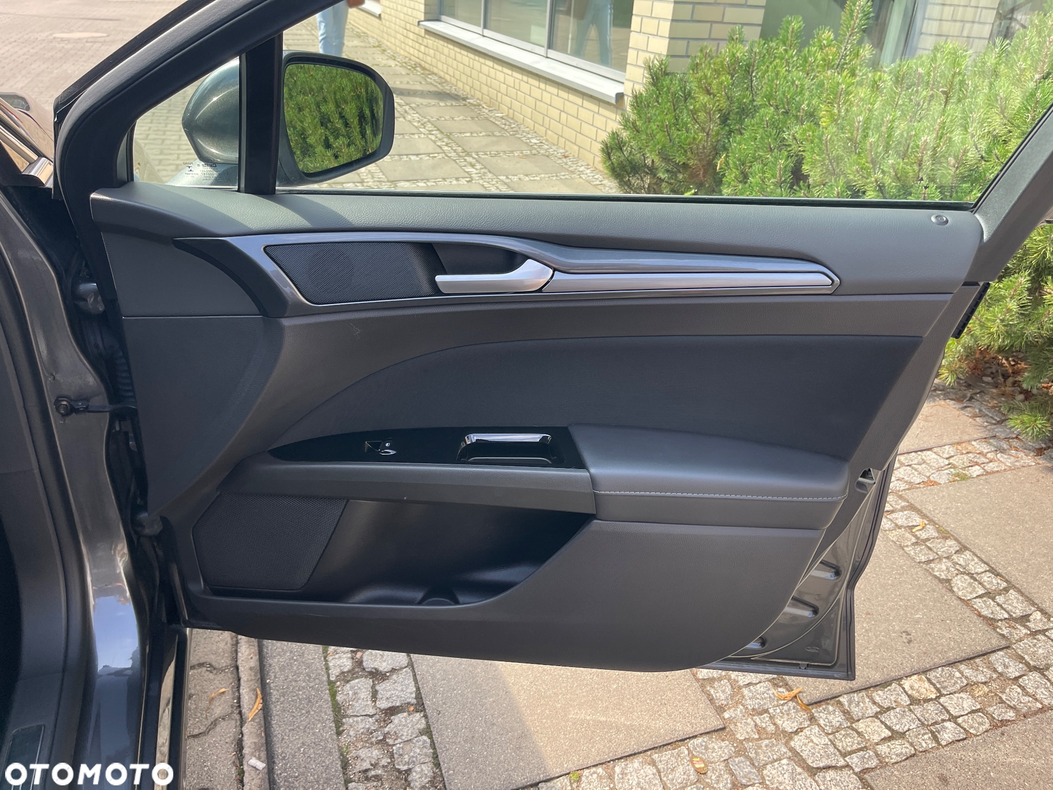 Ford Mondeo - 28
