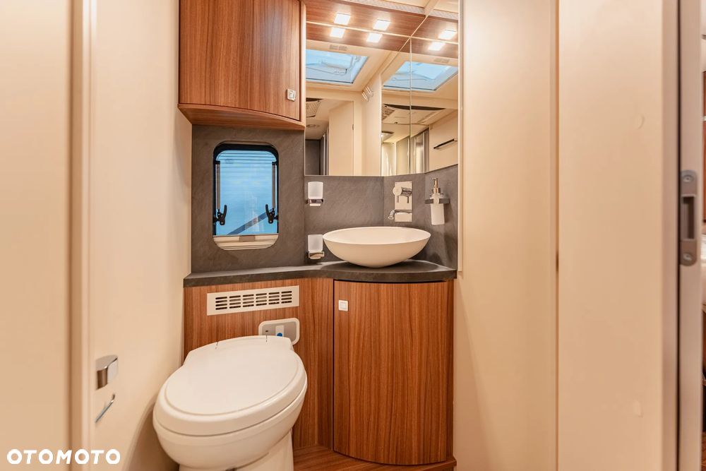 Eura Mobil 890 QB - 9