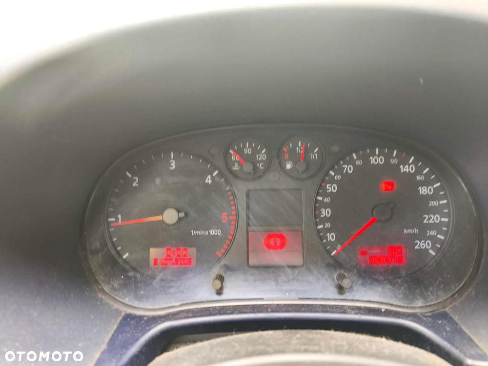 Audi A3 Sportback 1.9 TDI Attraction - 6