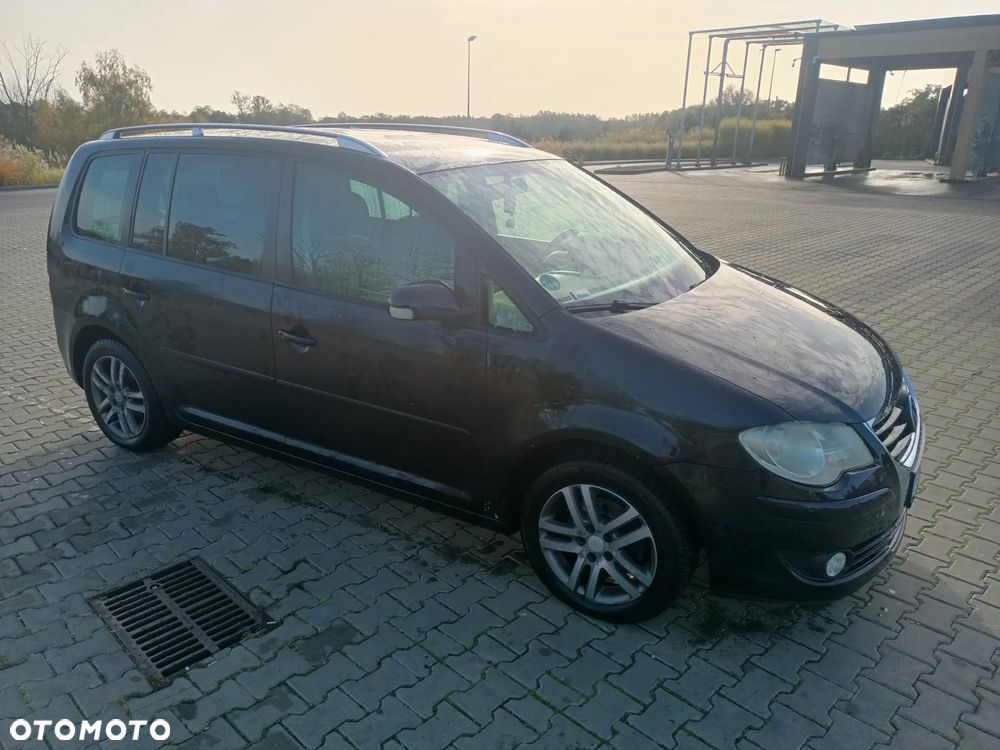 Volkswagen Touran - 5