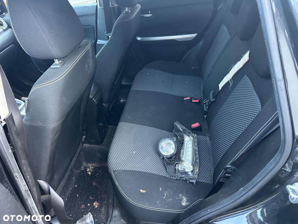 Suzuki Vitara 1.6 DDiS (4x4) Allgrip Comfort+ - 8