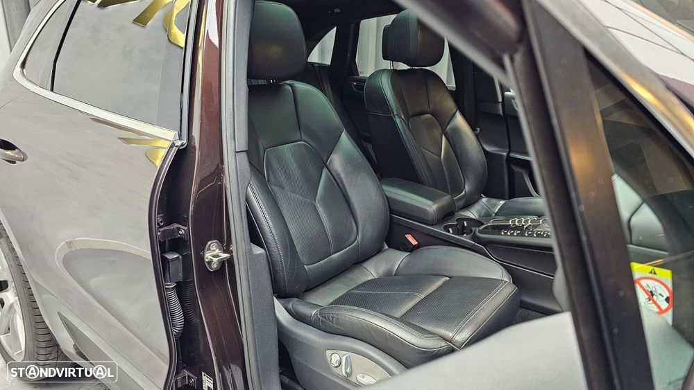 Porsche Macan S - 22