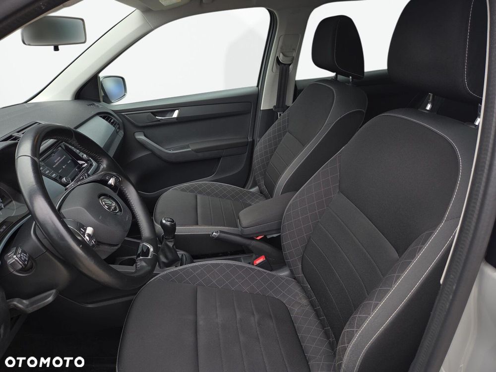 Skoda Fabia 1.0 TSI Ambition - 11