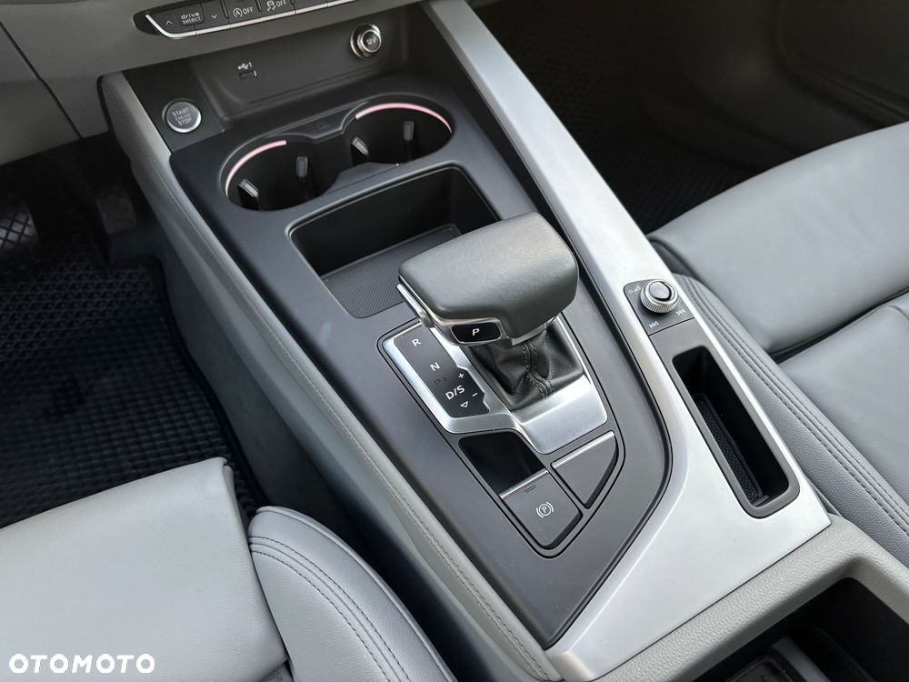 Audi A4 Avant 40 TFSI S tronic - 30