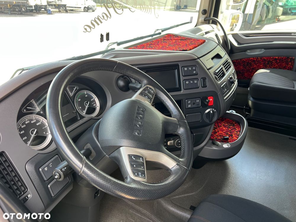 DAF XF 530 FT USZKODZONY SILNIK/PALI/JEŹDZI - 13