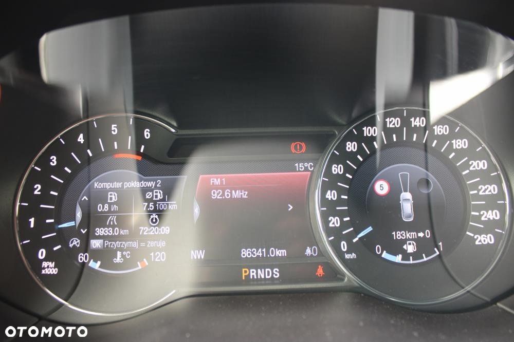 Ford S-Max - 12