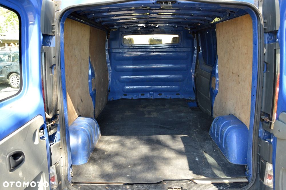 Opel Vivaro - 12