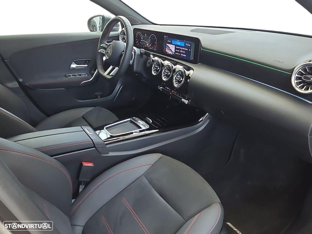 Mercedes-Benz A 180 d 8G-DCT Advanced AMG Line - 23
