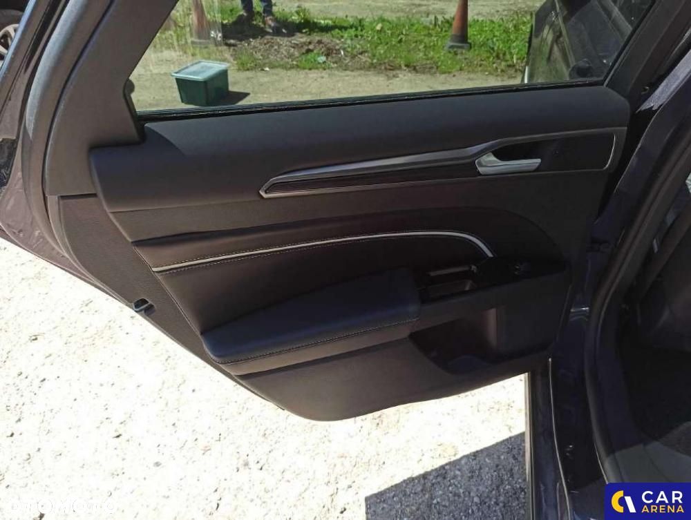 Ford Mondeo - 22