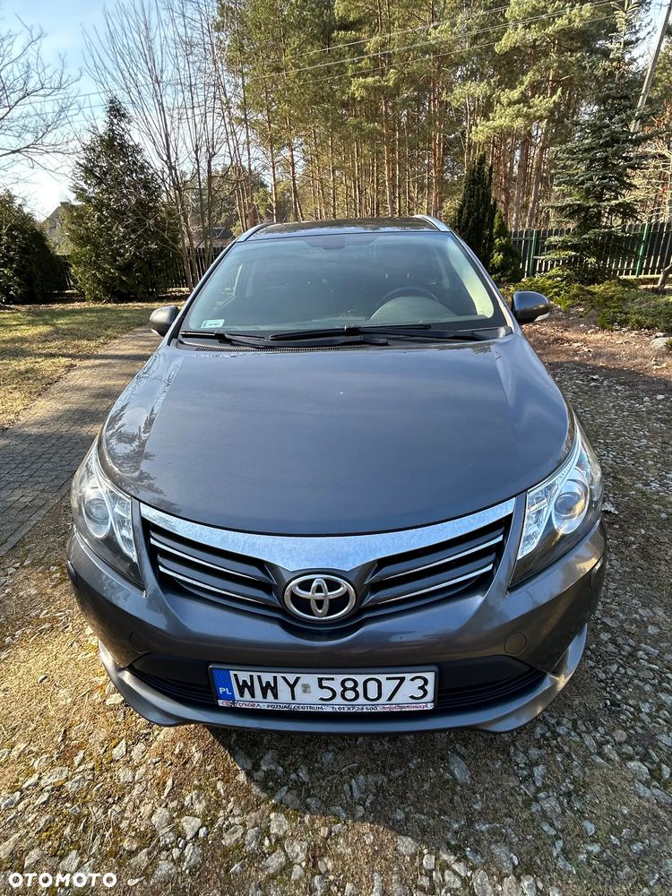 Toyota Avensis 2.0 D-4D Premium - 2