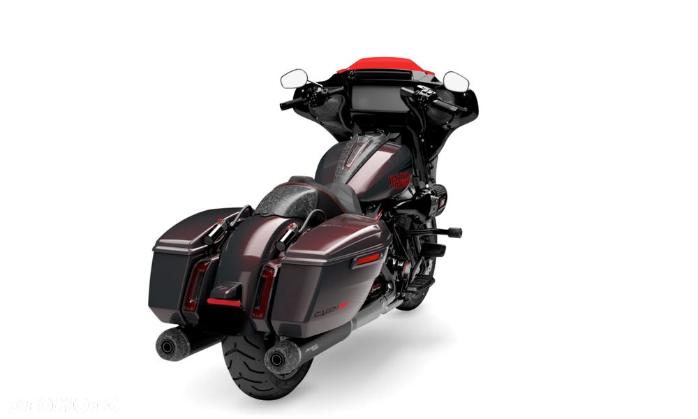 Harley-Davidson CVO Street Glide - 12