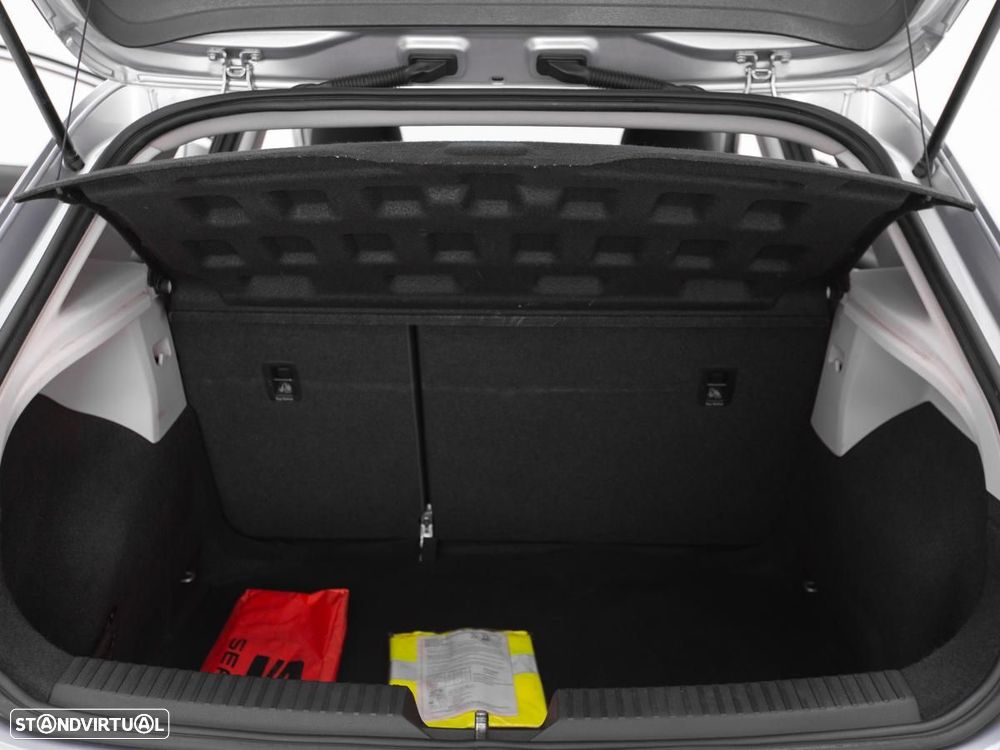 SEAT Leon ST 1.0 EcoTSI Style S/S — fotografia 13