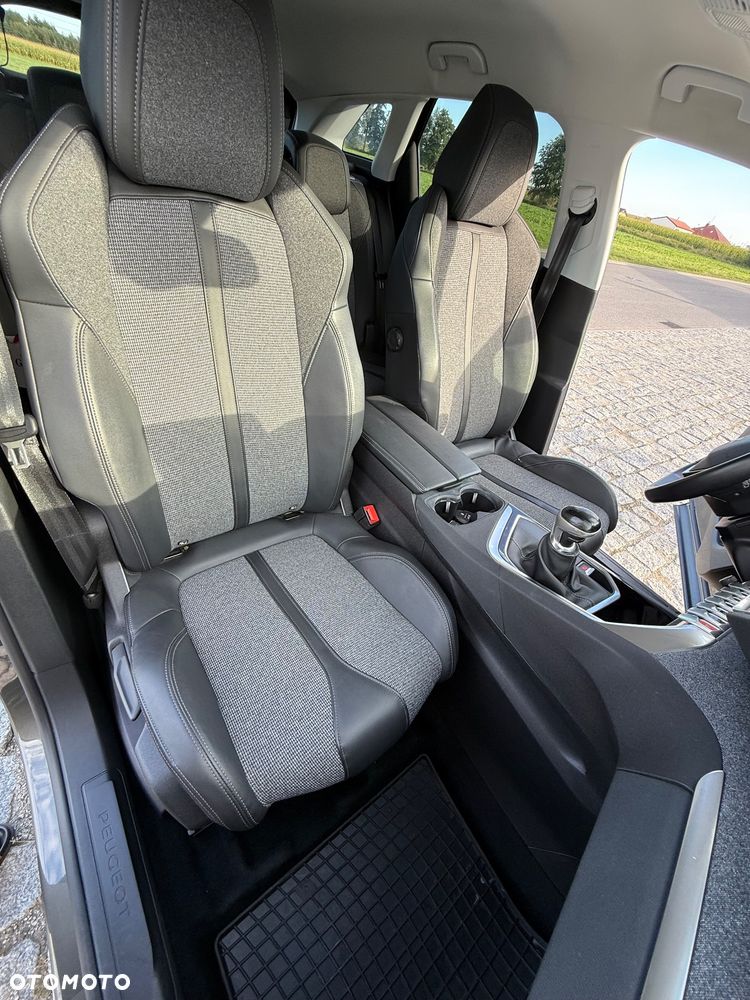 Peugeot 3008 1.5 BlueHDi Allure S&S - 18