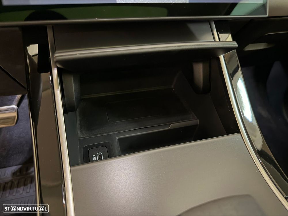 Land Rover Range Rover Evoque P300e R-Dynamic SE - 34