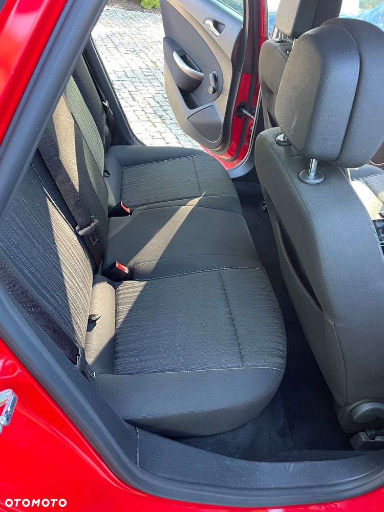 Opel Astra 1.6 Color Edition - 19