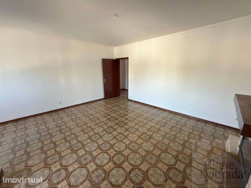 Apartamento T3 com garagem - Ceira - Grande imagem: 5/19